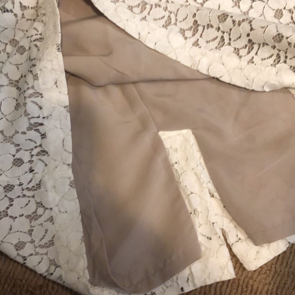 Sale 🎈3/$20 EUC Lace Overlay Apt9 Skirt size 10 - Picture 8 of 9